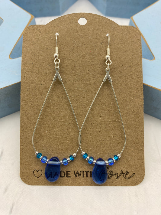 💎 Rain Drops – Glass Teardrop Drop Earrings