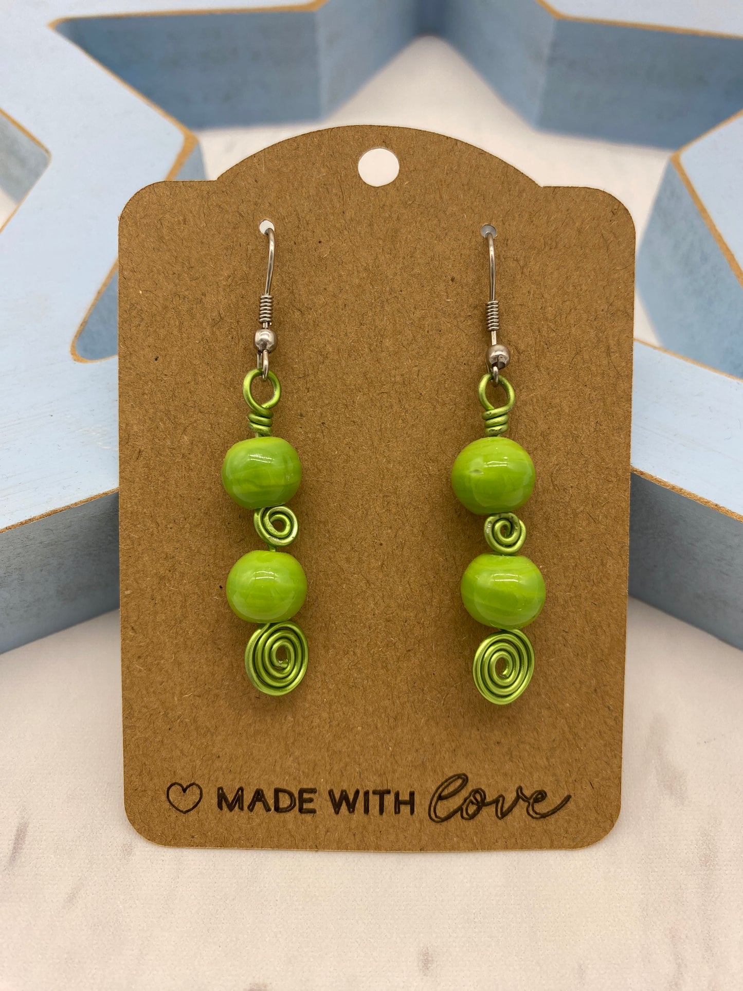 💎 Spring Vine – Glass & Wire Drop Earrings