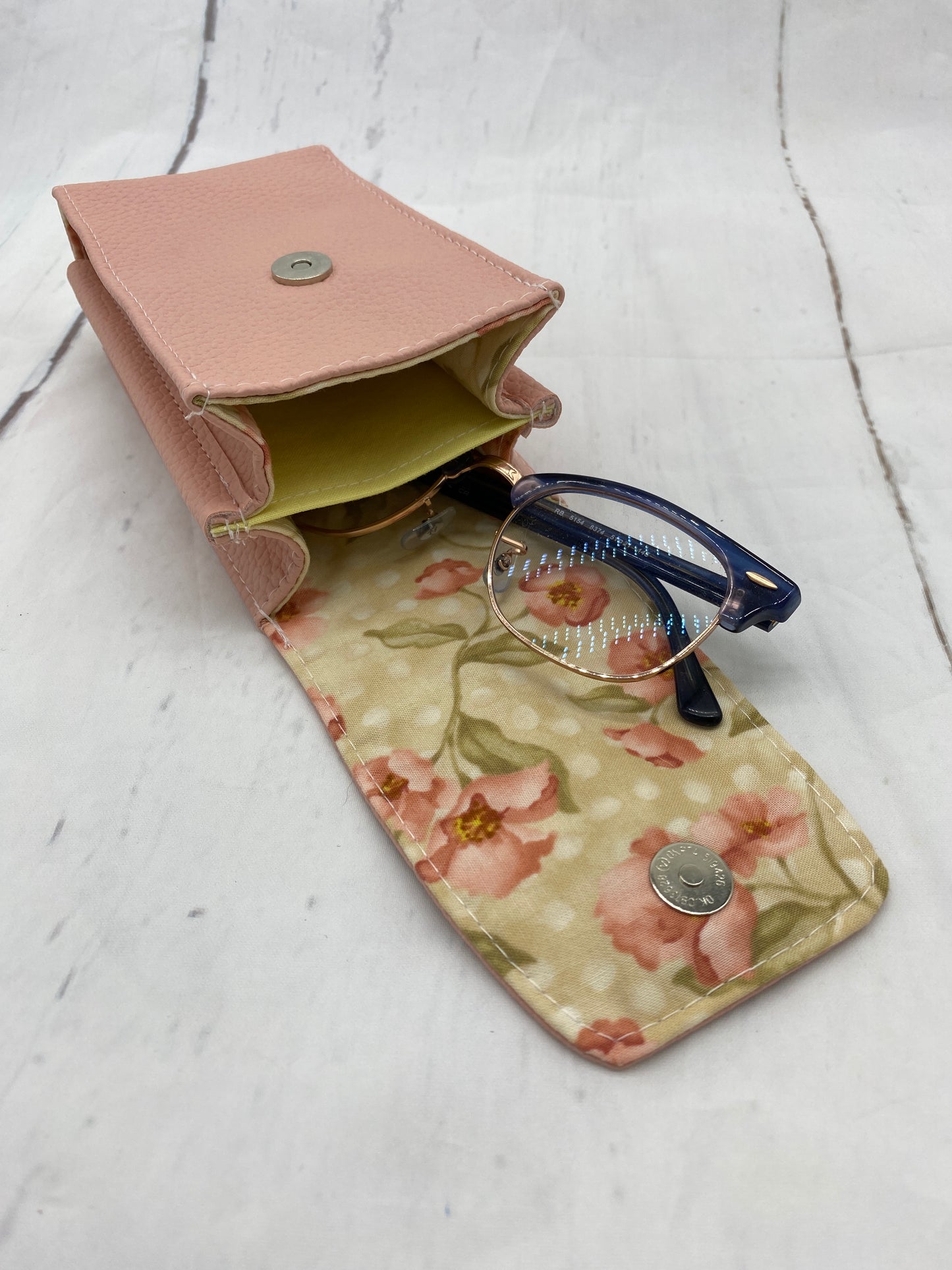 Double Vision Glasses Case