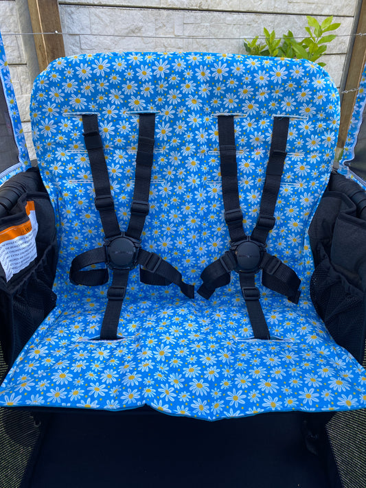 Prototype - Wonderfold 4 Seater - White Daisy